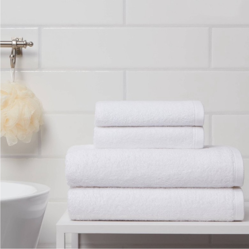 🆕 4-Pack Room Essentials Antimicrobial Assorted Bath and Hand Towel Set White